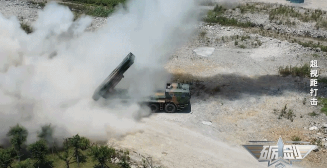精度高、弹种全、覆盖广 远程箱式火箭炮指哪打哪！