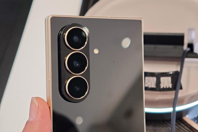 华为Mate 80 Pro Max评测 摄影新标杆
