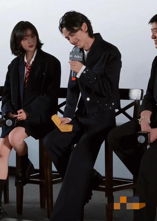 陳曉身高178體重只有100斤