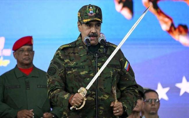 委内瑞拉强硬回击美国军事威胁 捍卫国家领土完整