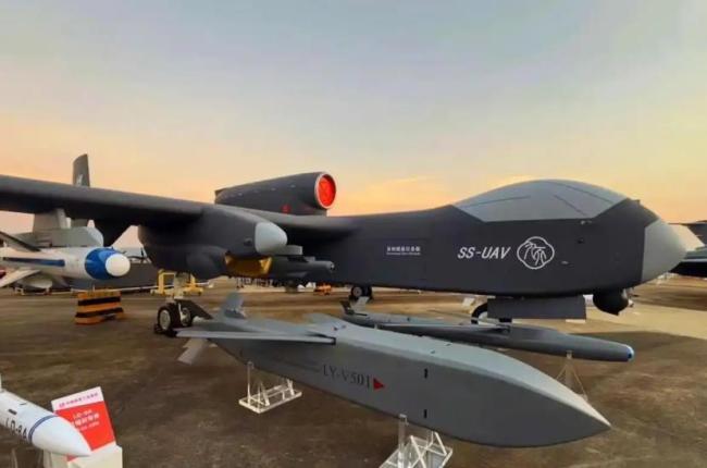 日本“撑伞架枪” 解放军有底气 三大杀器震慑日本