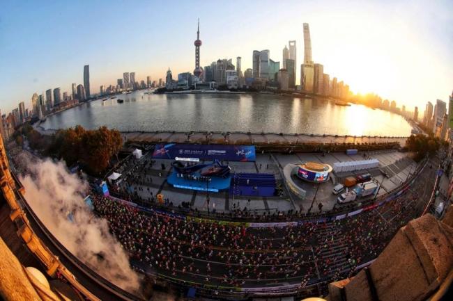 世界大满贯高层点赞上海马拉松 中外携手助跑