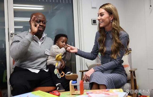 凯特王妃瘦成纸片人 康复后首次公开露面