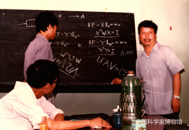 控制科學(xué)專家黃琳為何能被錢學(xué)森記住 科學(xué)巨匠的忘年交