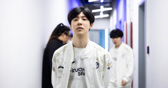 IG全神班天塌了，三大转会全部失败！不仅Uzi没来，Doggo也要无了 流量危机加剧