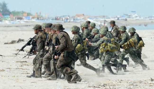 日本正武装菲律宾 军事合作升级