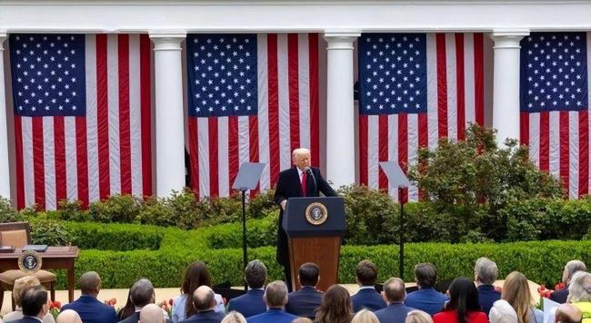 特朗普对移民发出新威胁直接飙脏话 感恩节彻底发飙