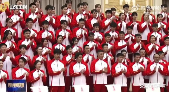 陈梦赏赐大会站C位 实至名归获点赞