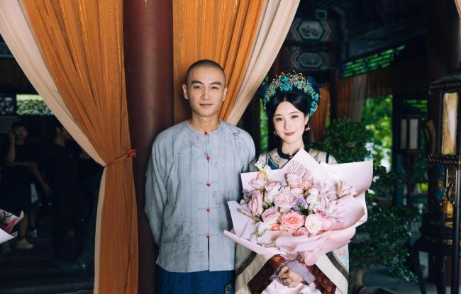 陈晓和林夏薇是大学同学 同窗携手演绎精彩对手戏