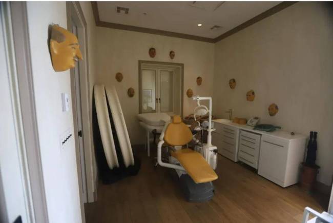 愛(ài)潑斯坦私人島嶼內(nèi)景首次曝光 細(xì)節(jié)令人不寒而栗