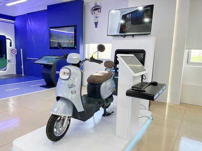 部分门店将老国标电动车转二手卖 潜藏安全与法律风险