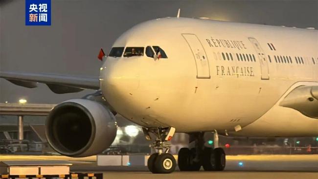 马克龙抵京照片 开启访华新篇章