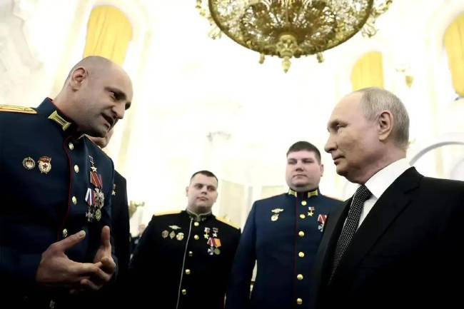 普京:不考慮重返八國集團(tuán) 信任破裂難修復(fù)