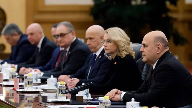 普京:不考慮重返八國集團(tuán) 信任破裂難修復(fù)