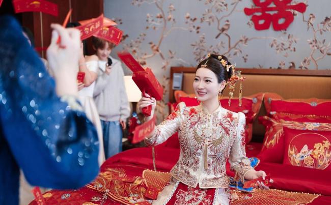 刘雨辰黄雅琼中式婚礼 郎才女貌天作之合