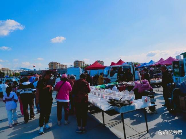 4億人次的曹洼大集憑什么火了 土味經(jīng)濟里的消費密碼