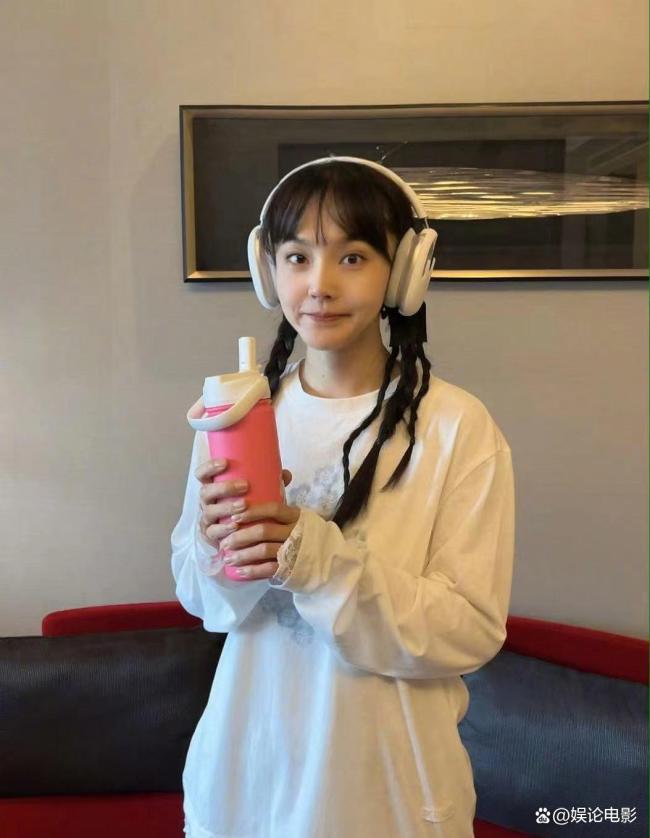 张佳宁疑似新恋情曝光，与男友路边对峙，被传与高至霆已分手 情感纠葛再引关注