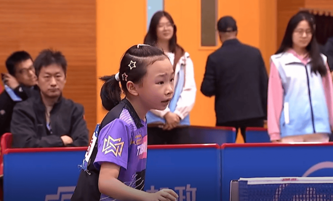 霸气夺双冠！中国女乒又一9岁新星崛起 小张怡宁崭露头角