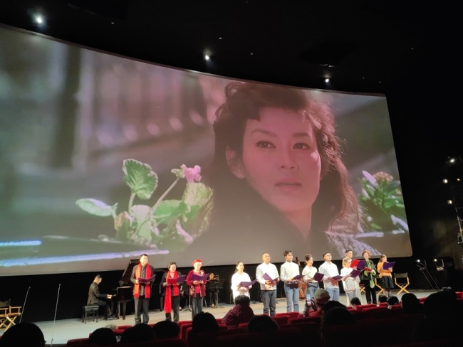 祝希娟领衔诵读上影前辈“来信” 经典电影再现银幕