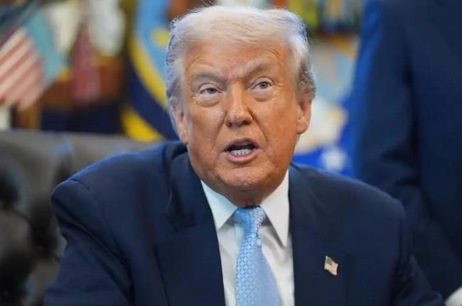 國(guó)際足聯(lián)為何設(shè)立獎(jiǎng)項(xiàng)獎(jiǎng)勵(lì)特朗普 爭(zhēng)議與諷刺交織