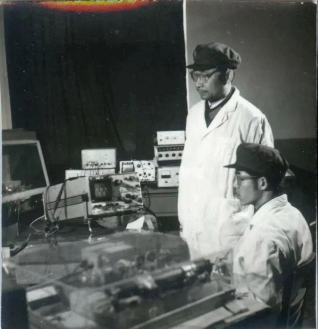 这位穿背心的老人让中国导弹指哪打哪 激光陀螺奠基人