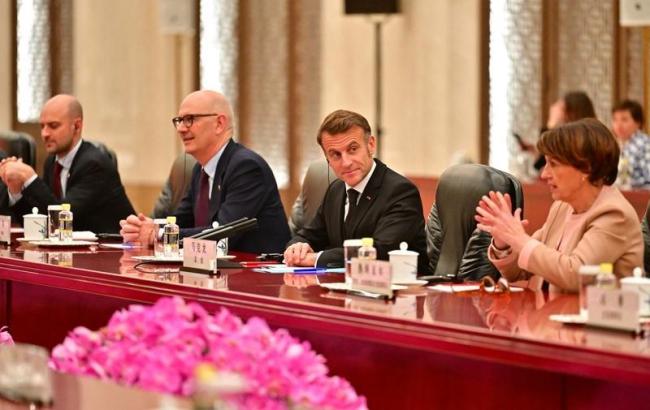 法新社镜头下的马克龙访问川大 熊猫“圆梦”见证中法情谊