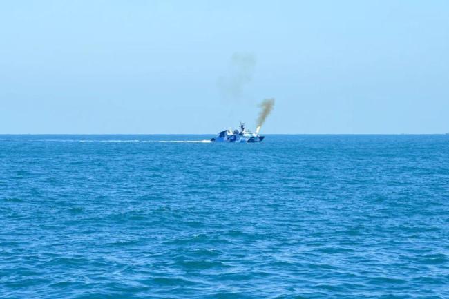 直擊東部戰(zhàn)區(qū)海軍各部隊(duì)實(shí)戰(zhàn)化訓(xùn)練 錘煉勝戰(zhàn)本領(lǐng)