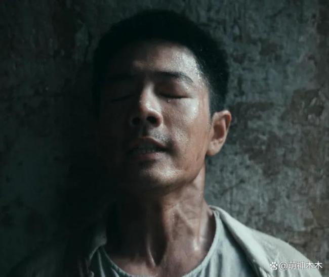 肖战哭了 路演现场感动落泪