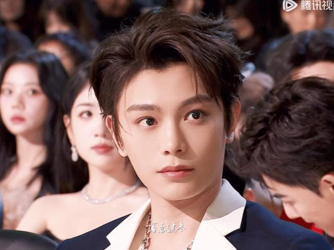 騰訊星光大賞 85花集體缺席引爭(zhēng)議