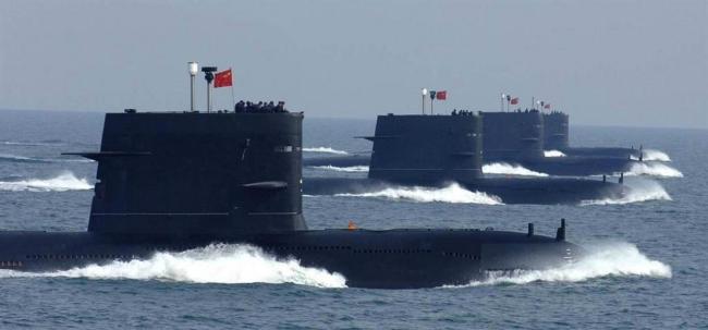 解放军潜艇部队集群亮相 罕见画面展示实力