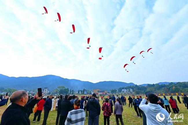 江西贛州南康區(qū)：發(fā)展低空經(jīng)濟 助熱鄉(xiāng)村旅游