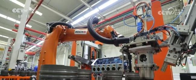 從“稅"數(shù)據(jù)透視我國(guó)經(jīng)濟(jì)穩(wěn)中向好 制造業(yè)轉(zhuǎn)型加速