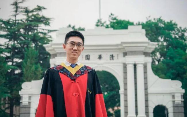 清华博士后斩获excel世锦赛全球第9 展现Excel高手对决