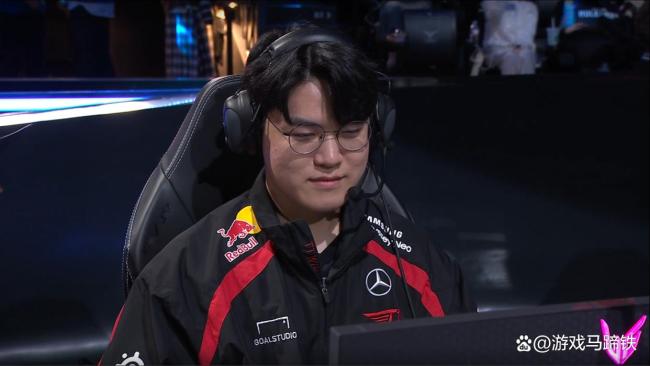 HLE對戰(zhàn)T1 新陣容首次交鋒