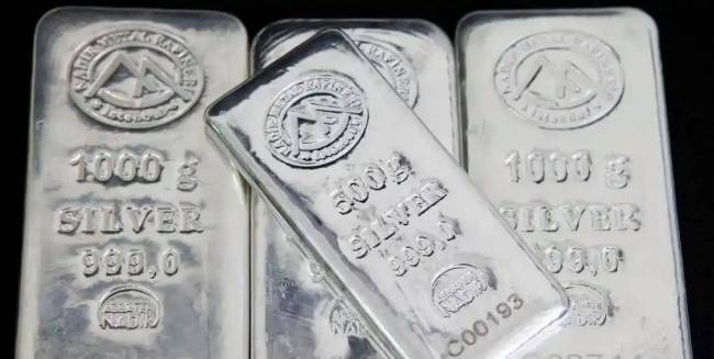 黃金漲不動(dòng)了白銀為啥還在漲 機(jī)遇還是陷阱？