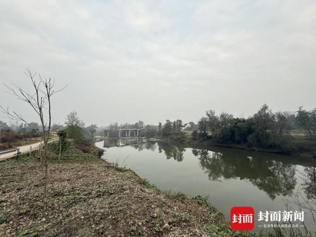 官方回應(yīng)150米橋梁修8年未完工 手續(xù)卡殼村民期盼