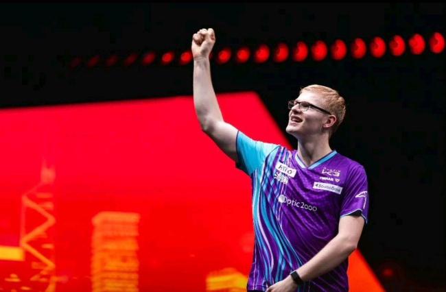 張本智和4-3小勒布倫 決勝局險勝晉級四強(qiáng)