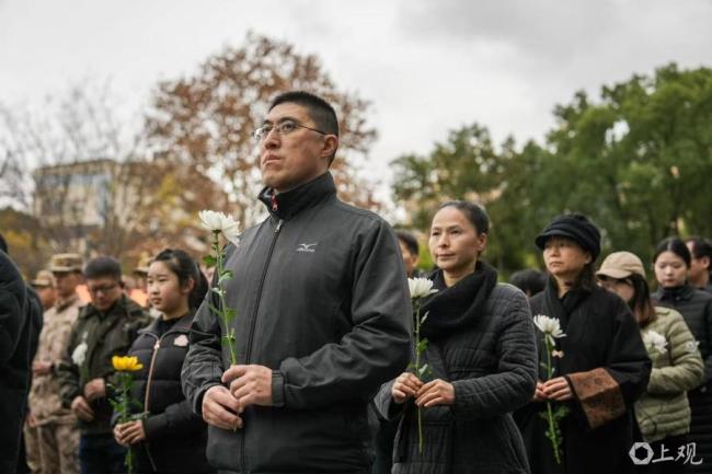 上海淞滬抗戰(zhàn)紀(jì)念館舉行悼念活動 緬懷同胞共倡和平