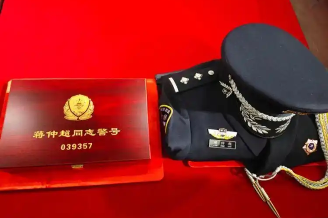 警號“039357”被封存！41歲交警生前畫面看得心碎