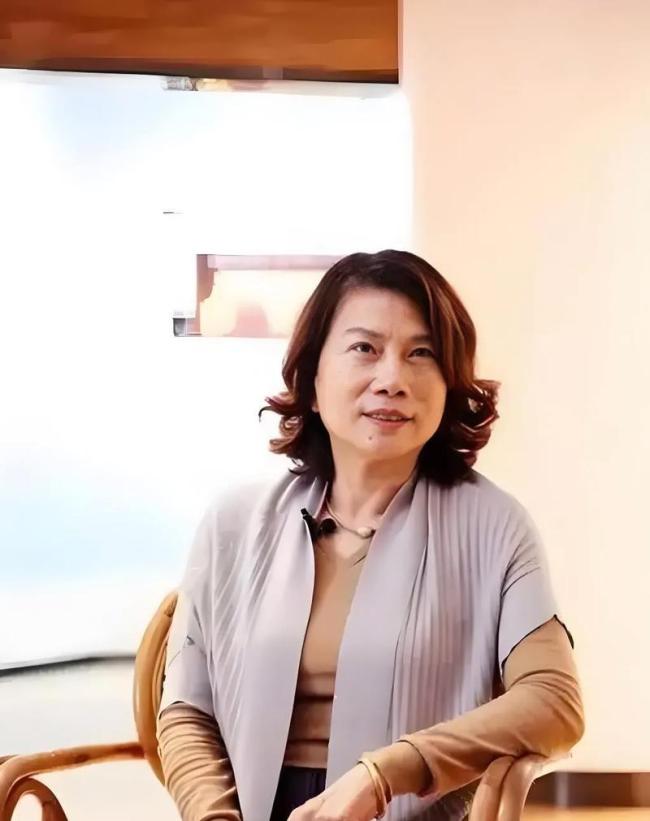 董明珠被东极的鱼“拴住”了 无风技术遭质疑