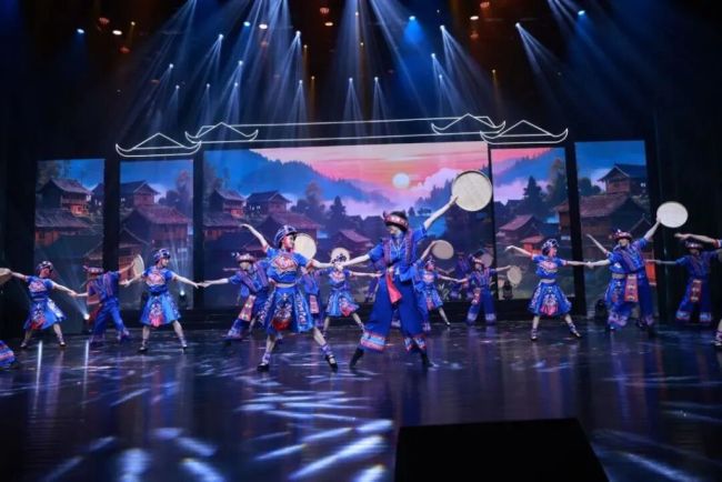 来凤藤茶抢滩海南自贸港 共赴机遇新篇章