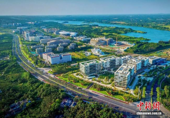 海南自贸港18日崇敬运行全岛封关 新引擎驱动怒放前沿
