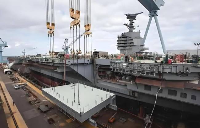 为中国航母点赞 四号舰引领未来海战