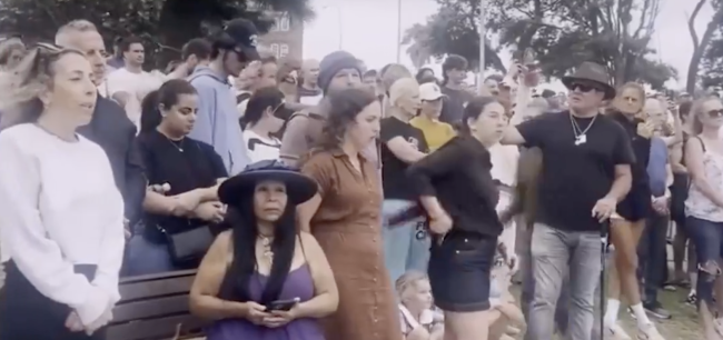 曝澳情报部门早盯上枪手却未行动，悉尼枪击16死40伤！