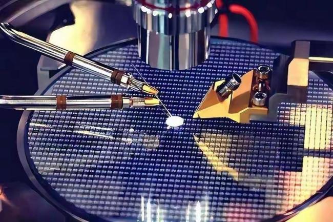 中国EUV光刻自主研发获重大进展 打破技术封锁