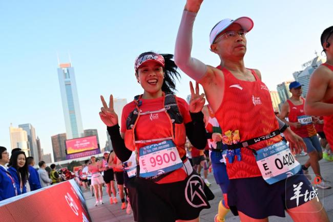 钟南山为广马鸣枪 体育精神激励人心