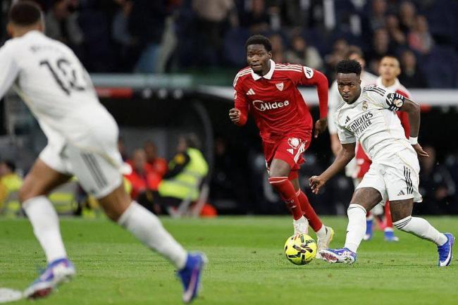 皇马2-0塞维利亚