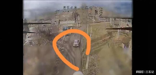 评论员:俄军炸死乌情报部门高官 督战高官遇袭身亡