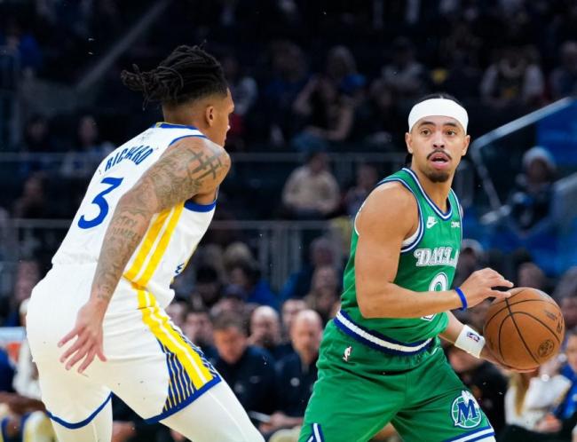 浓眉受伤 腹股沟痉挛退赛