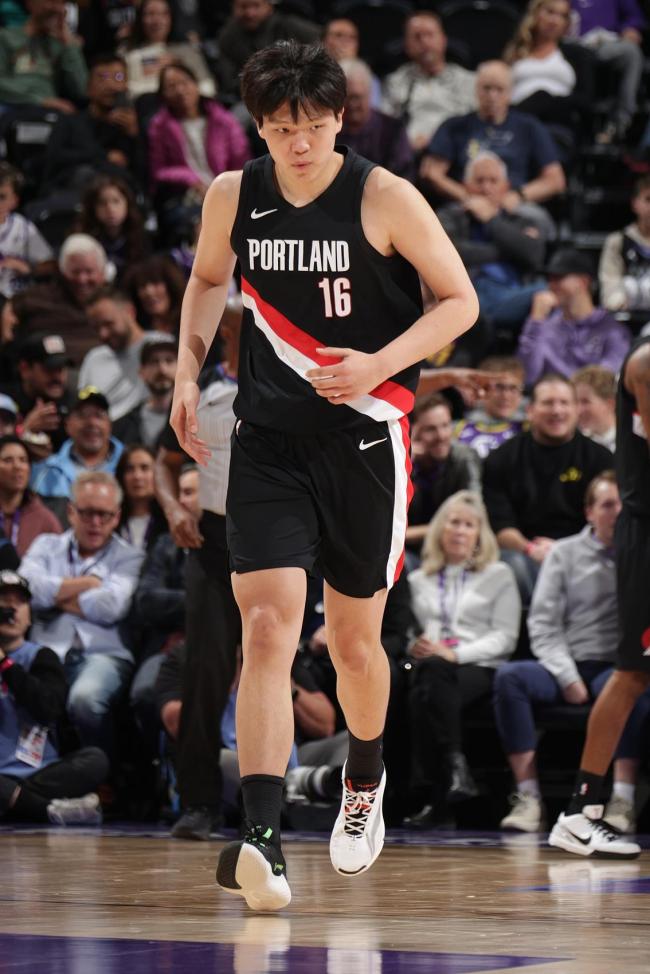 杨瀚森被弃用背后真相：真正原因竟然是助教